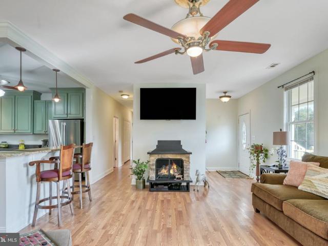 House for sale in Louisa, Louisa County