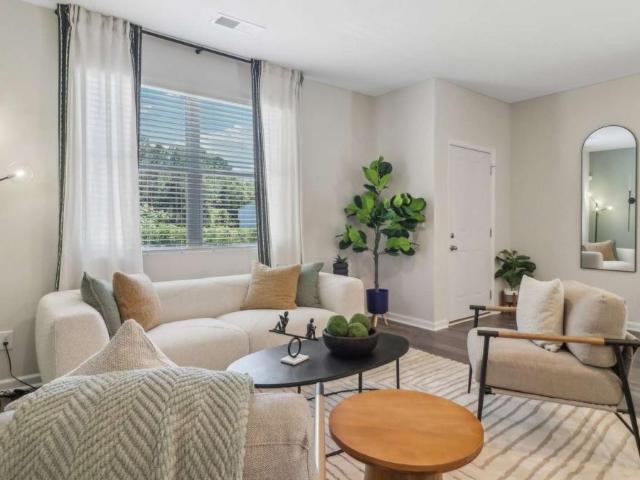 Townhouse for sale in Perry