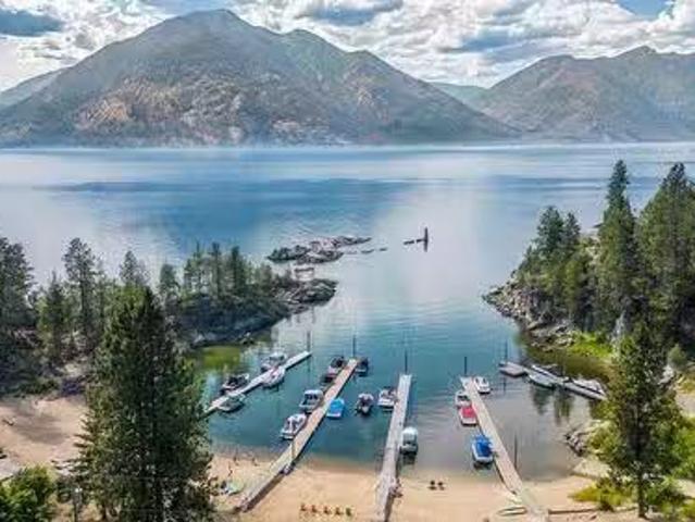 House for sale in Sirdar, British Columbia