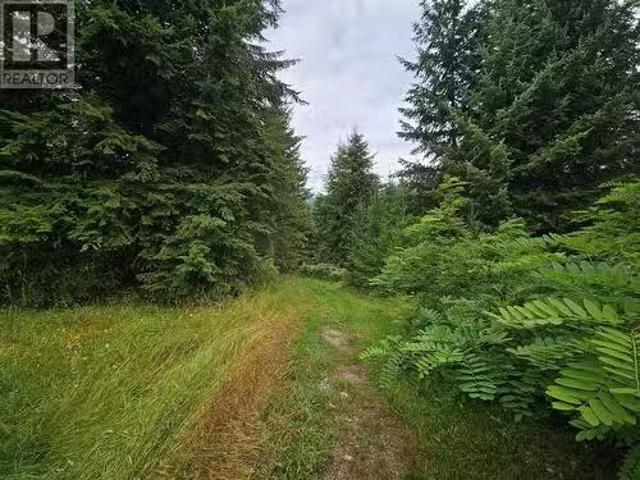 House for sale in Fauquier, British Columbia