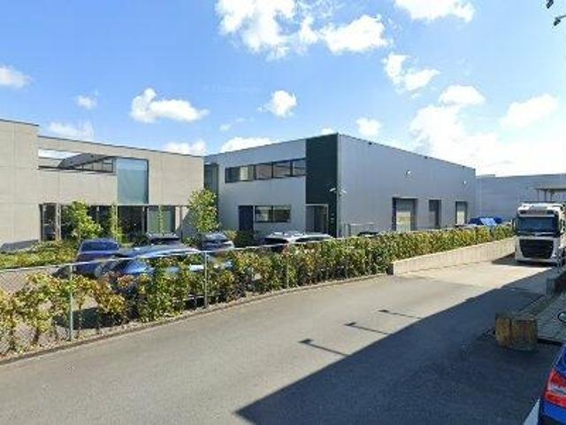 Bedrijfspand te huur in Almere-haven, Flevoland
