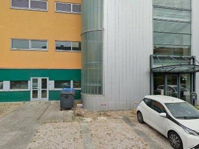 Bedrijfspand te huur in Almere-haven, Flevoland