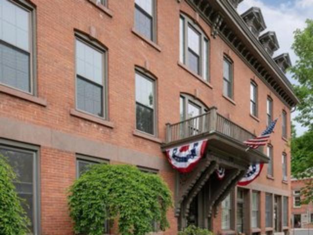 Condo for sale in Canton, Connecticut