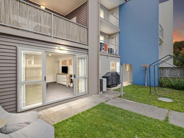 Apartment for rent in Heathcote, Canterbury