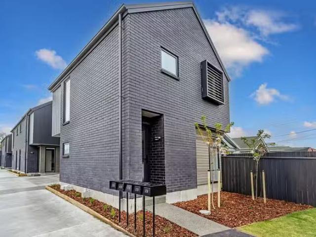 House for rent in Chaslands, Canterbury