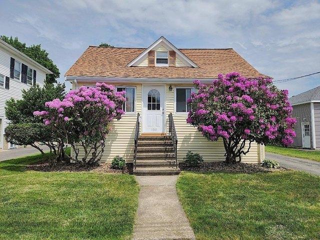 House for sale in Norwood, Massachusetts