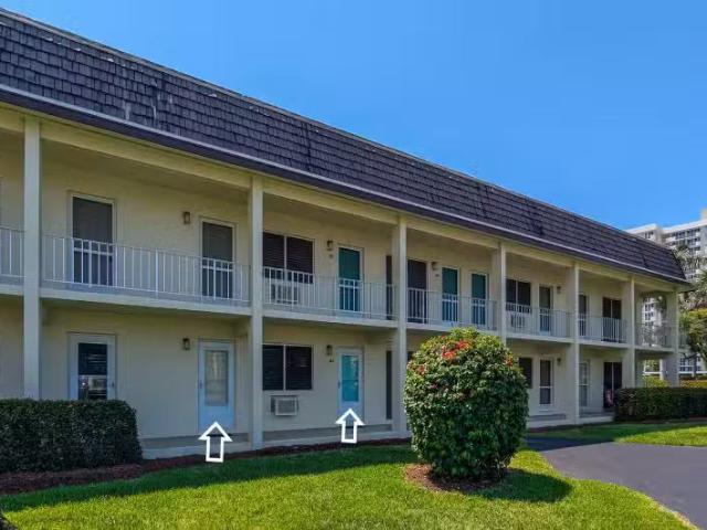 Condo for sale in Naples Condo for sale in Naples