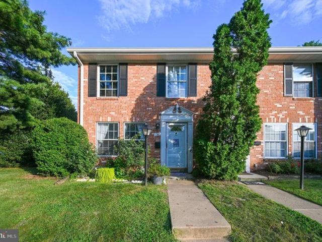 Condo for sale in Pembrooke, Sterling