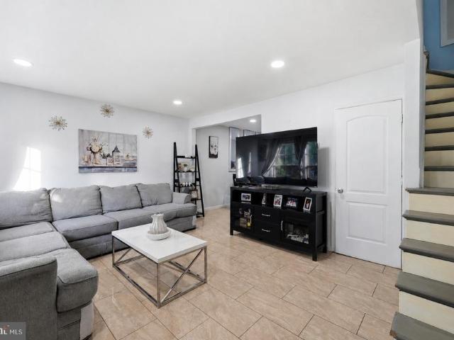Condo for sale in Pembrooke, Sterling
