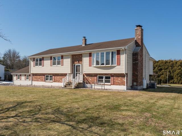 House for sale in North Haven, Connecticut