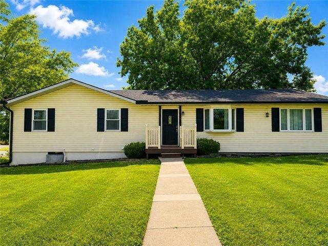 House for sale in Knob Noster, Missouri