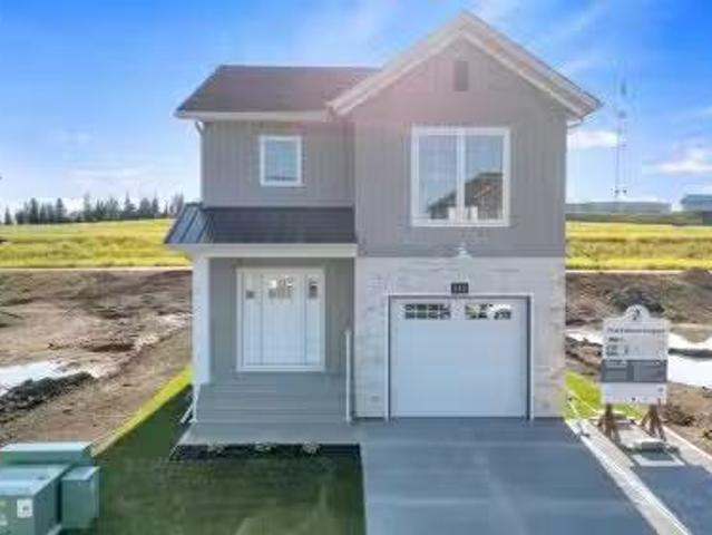 House for sale in Penhold, Alberta