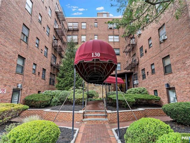 Condo for sale in Rutherford, New Jersey