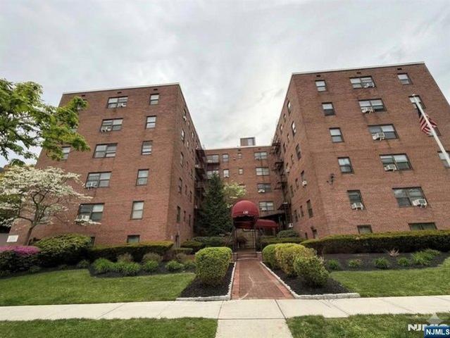 Condo for sale in Rutherford, New Jersey