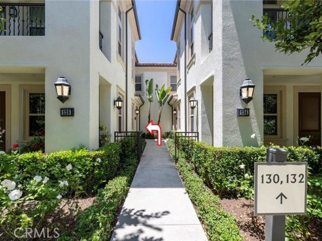 Condo for sale in Irvine, Stonegate