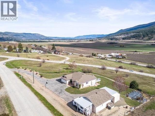 House for sale in Spallumcheen, British Columbia