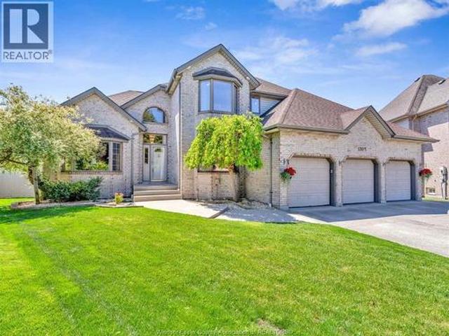 House for sale in Lakeshore, Ontario