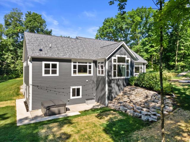 House for sale in Village of Richfield, Washington County