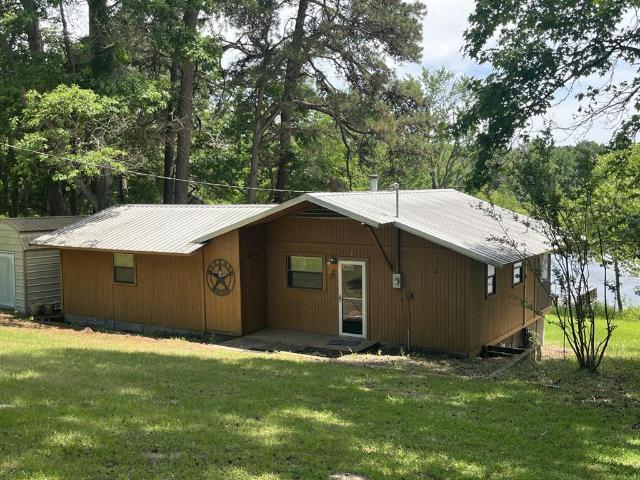 House for sale in Annona, Texas