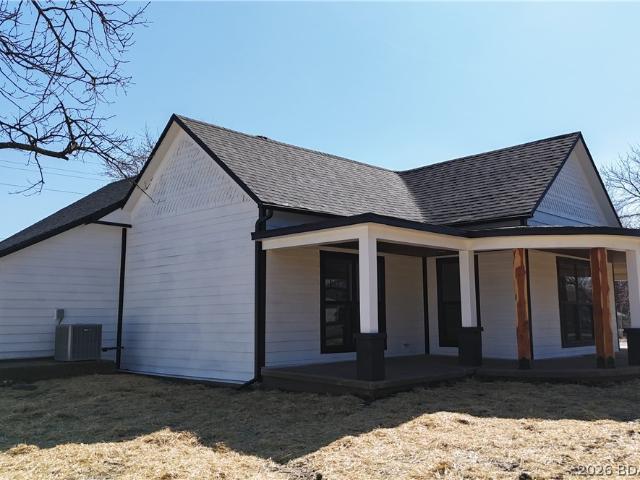 House for sale in Eldon, Missouri
