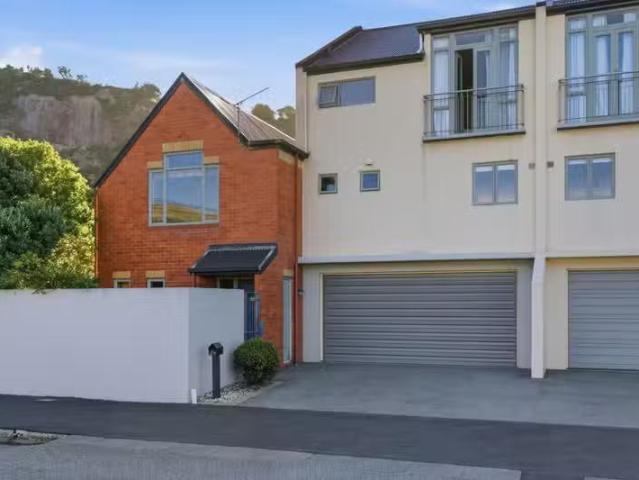 House for rent in Chaslands, Canterbury