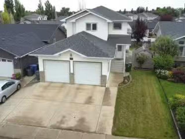 House for sale in Medicine Hat, Alberta