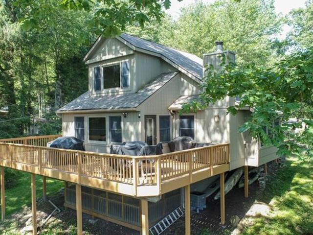 Condo for sale in Garrett, Maryland
