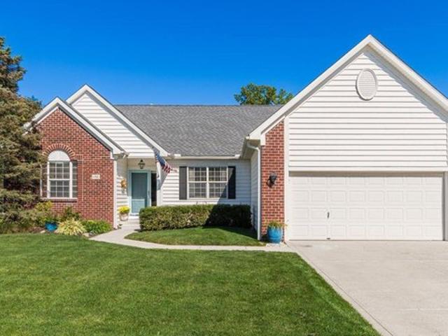 House for sale in Etna, Licking County