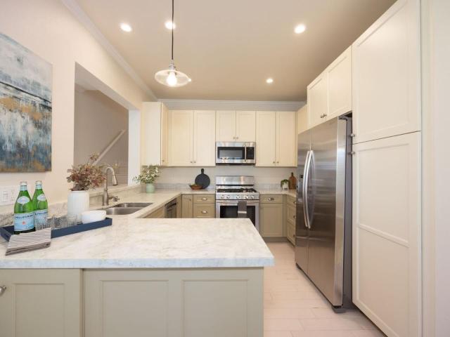 Condo for sale in San Mateo, California