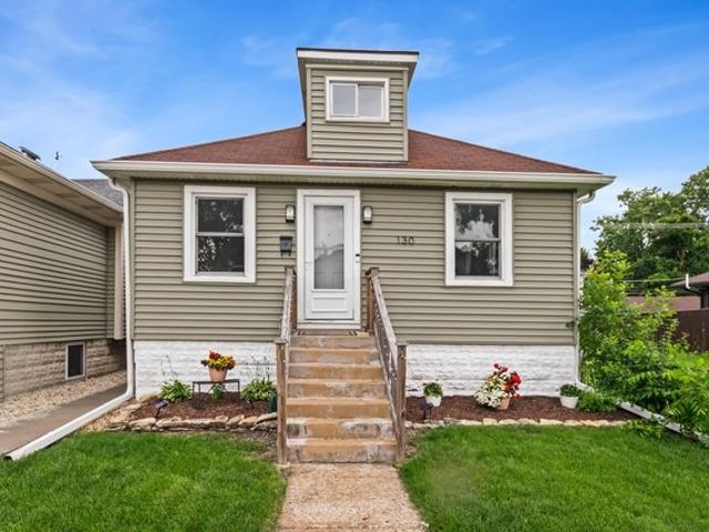 House for sale in Westmont, Illinois