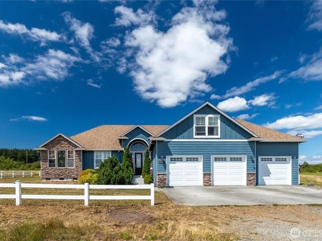 House for sale in Oak Harbor, Washington