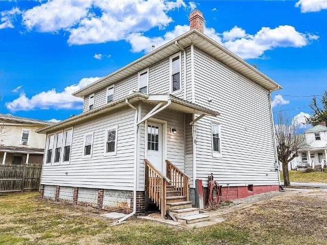 House for sale in Waynesburg, Pennsylvania