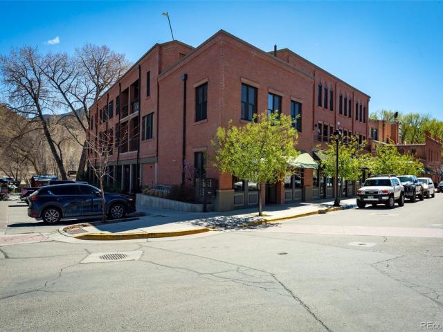 Condo for sale in Salida
