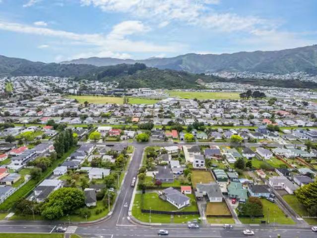 House for sale in Days Bay, Wellington