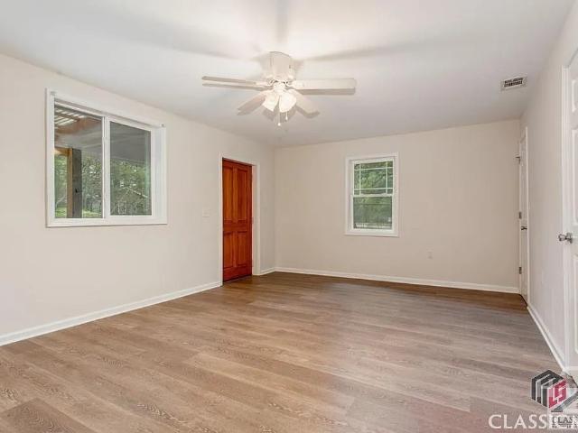 Property for rent in Cedar Creek, Athens
