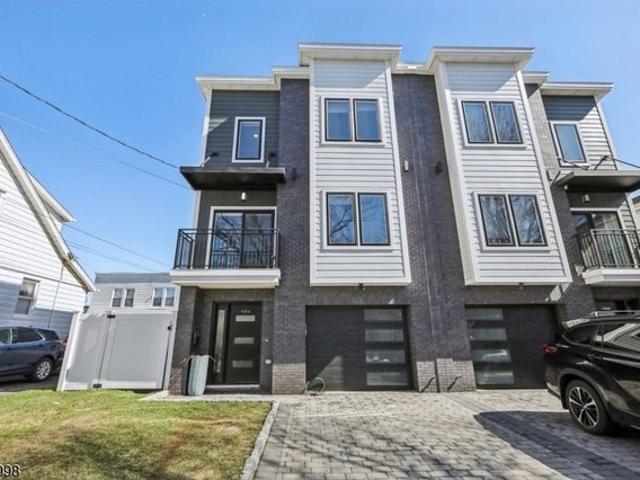 House for sale in Hudson, New Jersey