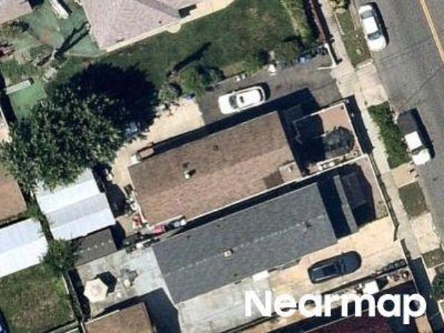 House for sale in Queens, Arverne