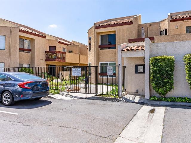 Condo for sale in Garden Grove