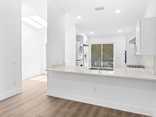 Condo for sale in Wellington