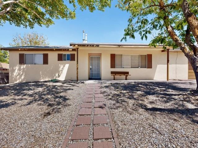 House for sale in Albuquerque, Bernalillo County