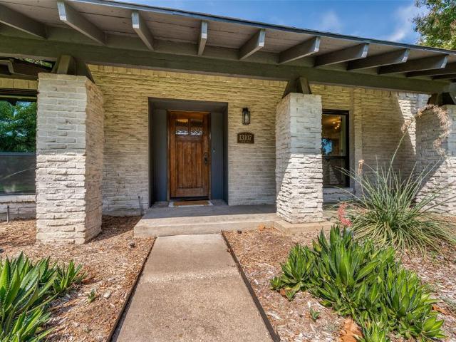 House for sale in Farmers Branch, Texas