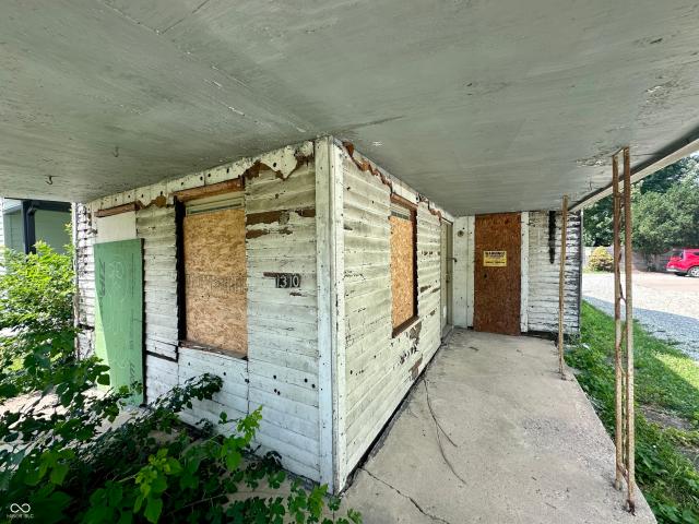 House for sale in Near Eastside, Camby