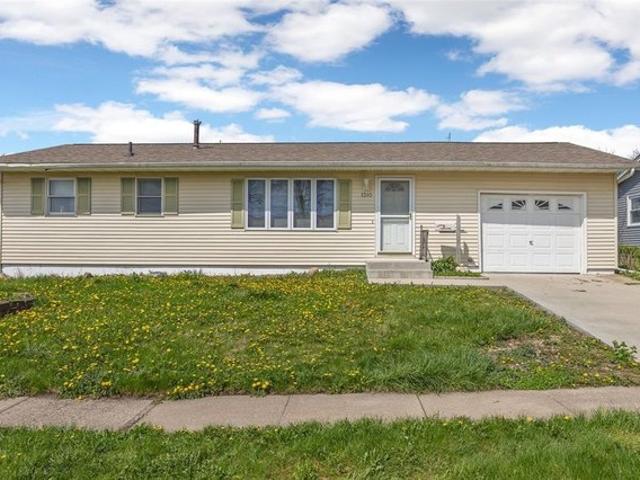 House for sale in Linn, Iowa