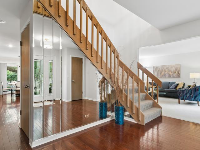 House for sale in Buffalo Grove, Illinois
