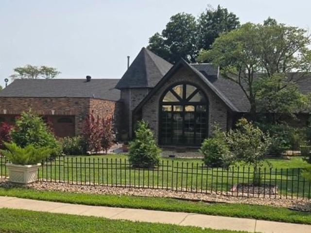 House for sale in Beatrice, Gage County