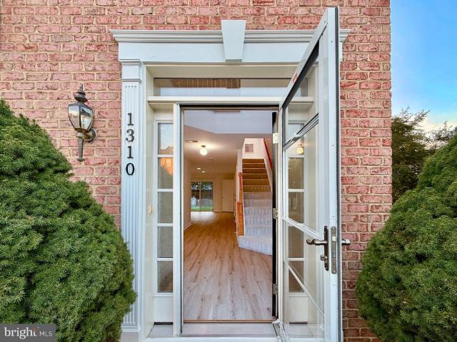 Townhouse for sale in Freedom Village, Eldersburg