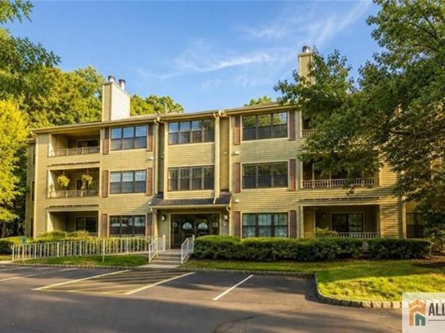 Condo for sale in Helmetta, New Jersey