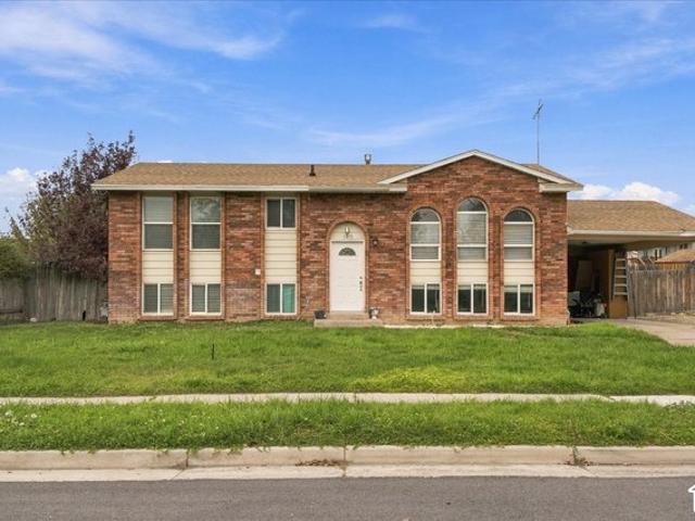 House for sale in Clearfield, Davis County