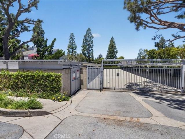 Condo for sale in Canoga Park, California