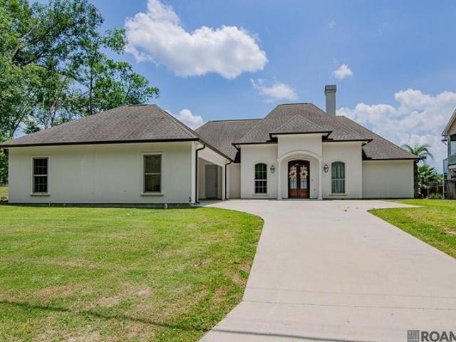 House for sale in Saint Amant, Louisiana